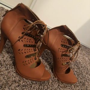 Lace tan heels